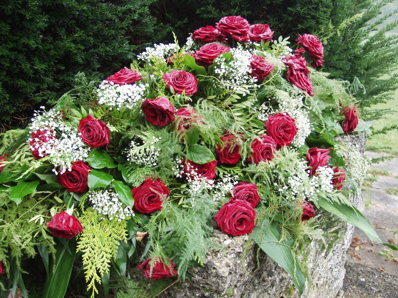 funeraire-AUPS-min_roses-61203